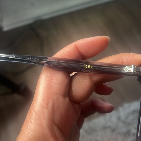 Gentle Monster SAL Sunglasses (was not FRIDA) - Picture 5 of 7